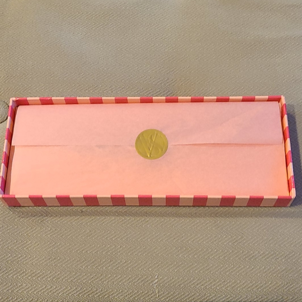 NWT Victoria's Secret Rose Gold Bracelet with Box - Picture 3 of 5